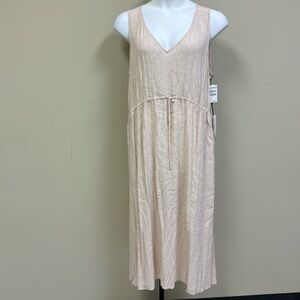 Plus size Treasure & Bond dress